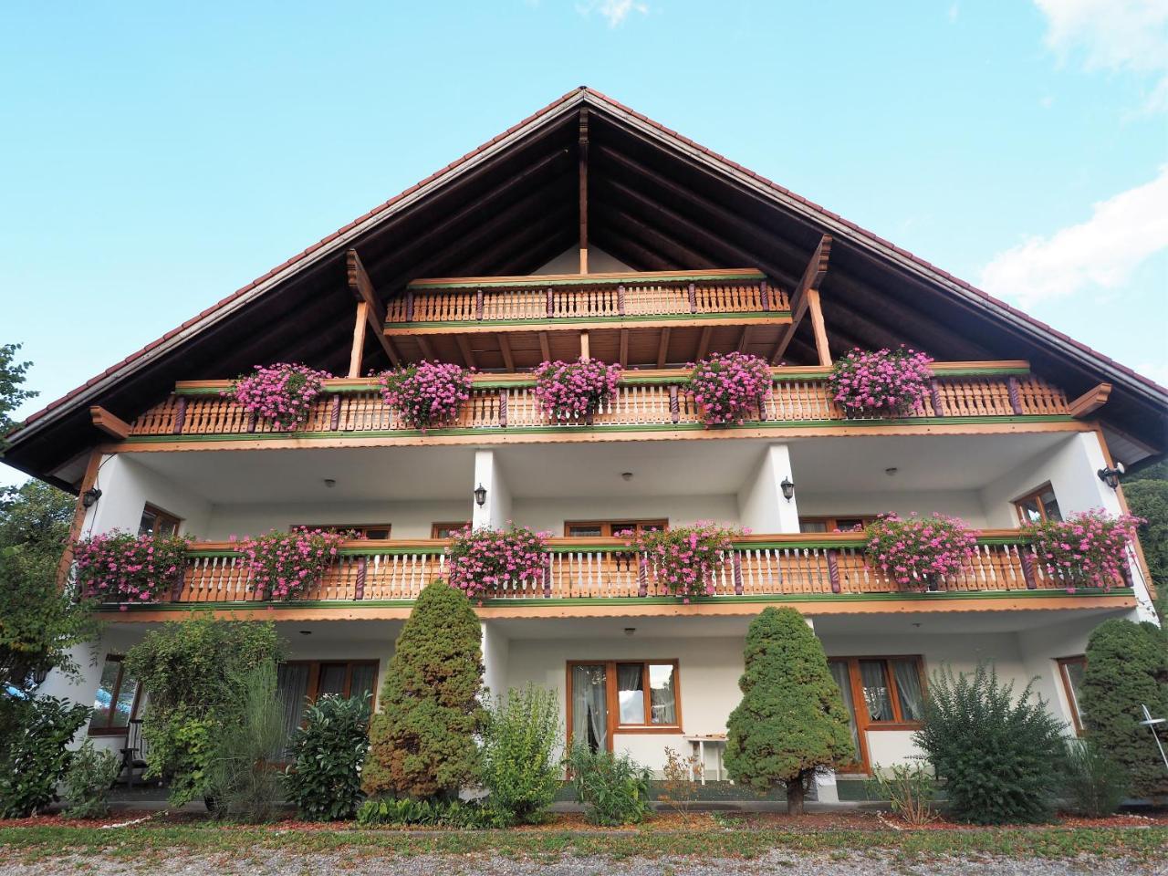 Landgasthof Zum Schwarzen Grat Pensjonat